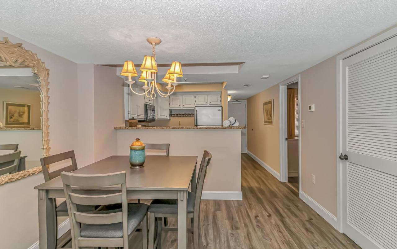 Beach Colony Ocean View Condo - 2 Bedroom, 2 Bath - Perfect For 8! Myrtle Beach Bagian luar foto